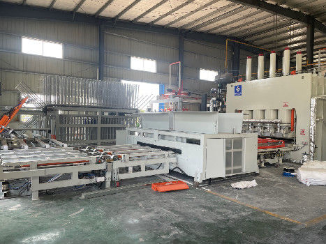 شراء 1400T-3200T الأفقية الدورة القصيرة التصفيف الضغط الساخن 4 × 8 4 × 9 4 × 10 online manufacture