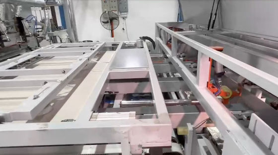 شراء 4X10 دورة قصيرة الميلامين الورق المغطى للامينات آلة الصحافة الساخنة online manufacture